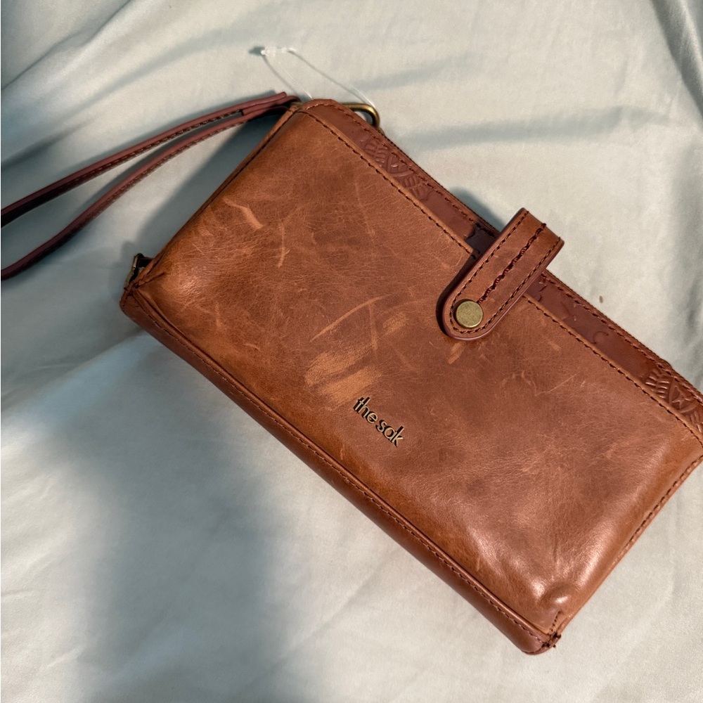 The Sak Smartphone Wallet